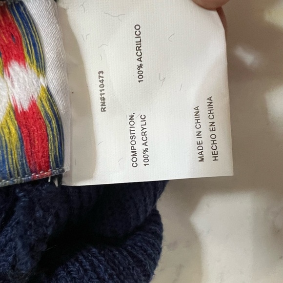 Real Madrid Blue and Yellow Knit Hats - Picture 7 of 8